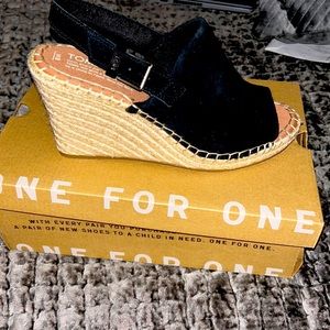 Toms Suede Wedge Sandals Brand New